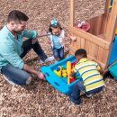 Garten-Spielhaus Woodland Adventure Holz Kunststoff Pavillon für Kinder mit Kletterturm und Rutschen